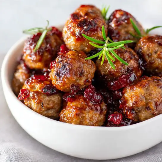 Quick Christmas Cranberry Meatballs – Easy, Festive Holiday Appetizer