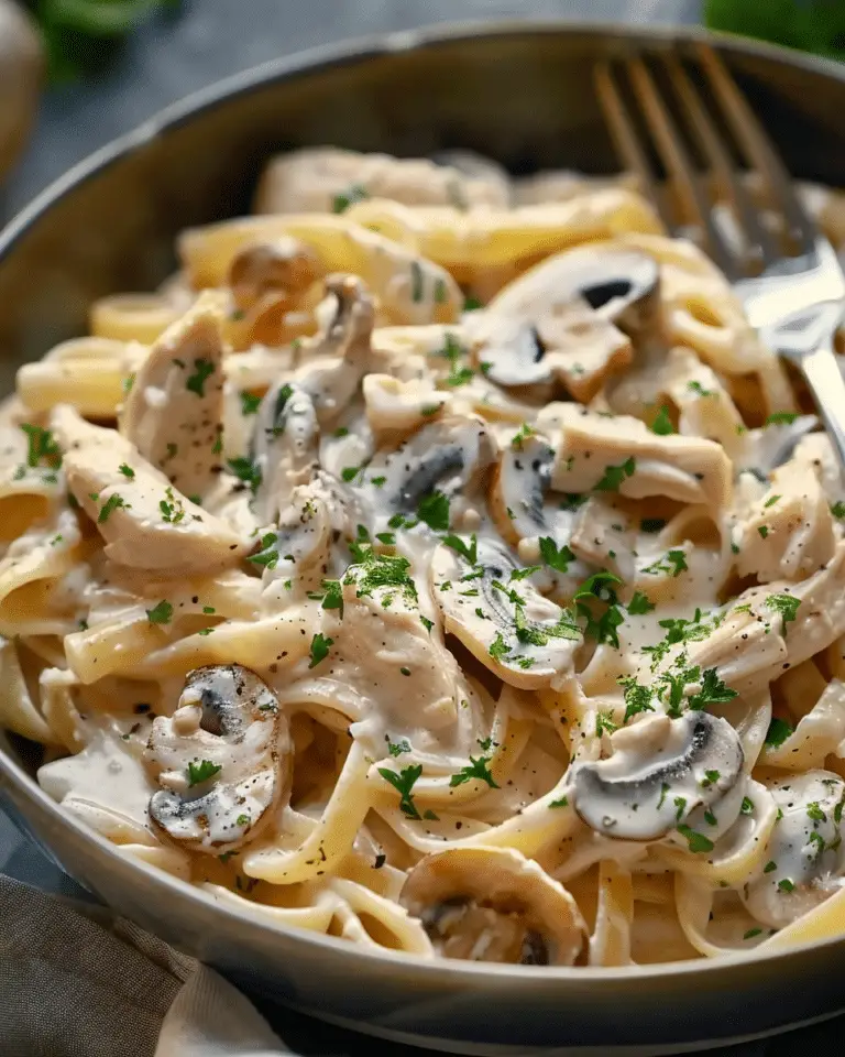 Chicken and Mushroom Pasta in Creamy Sauce