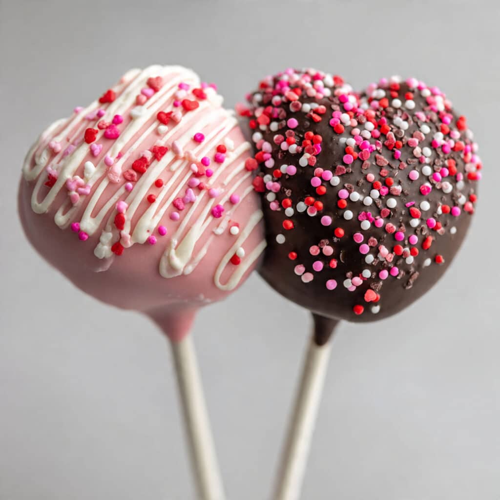 Valentine’s Day Oreo Pops