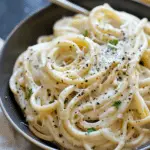 Slow Cooker Creamy Alfredo Pasta