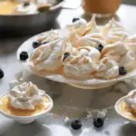 Meringues with citrus curd